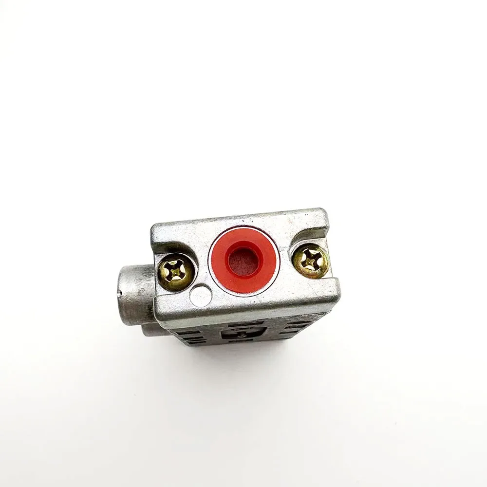 For DAF MAN IVECO Truck10 Bar Heavy Duty Truck 5/2-Way Directional Control Valve 5710031040 0501303270 0262633 02968407 42483486