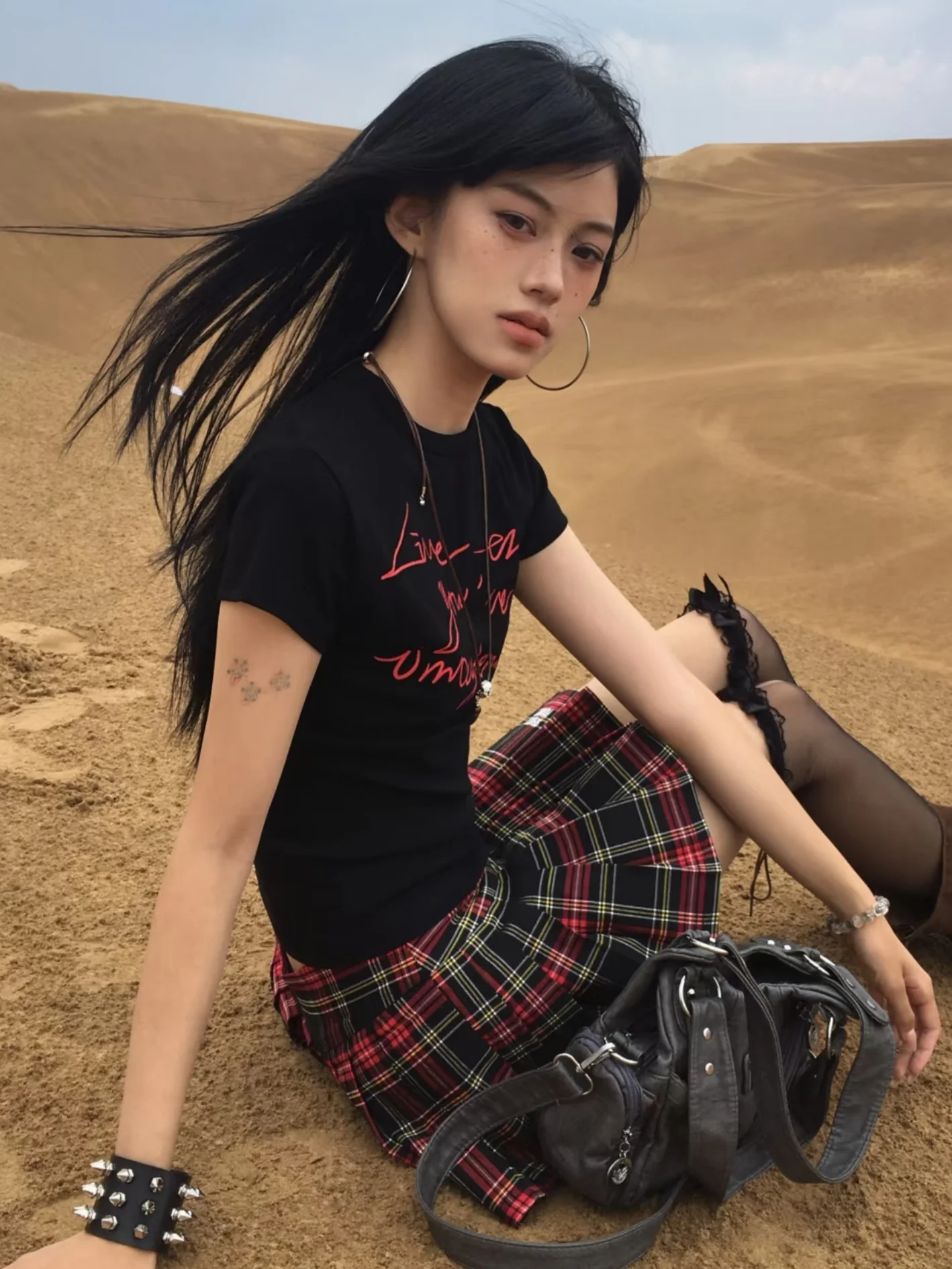 Tonngirls Y2k Japanese T Shirt Women Print Letter Crop Tops Black American Retro 90s Tee Tops Streetwear Grunge Tops Summer - Image 3