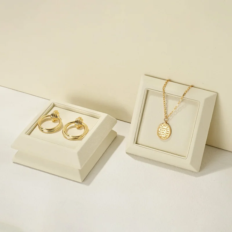 Oirlv Elegant Jewelry Display Tray Velvet Small Jewelry Tray Organizer Stackable Jewelry Display Props Beige Flat Trays Display