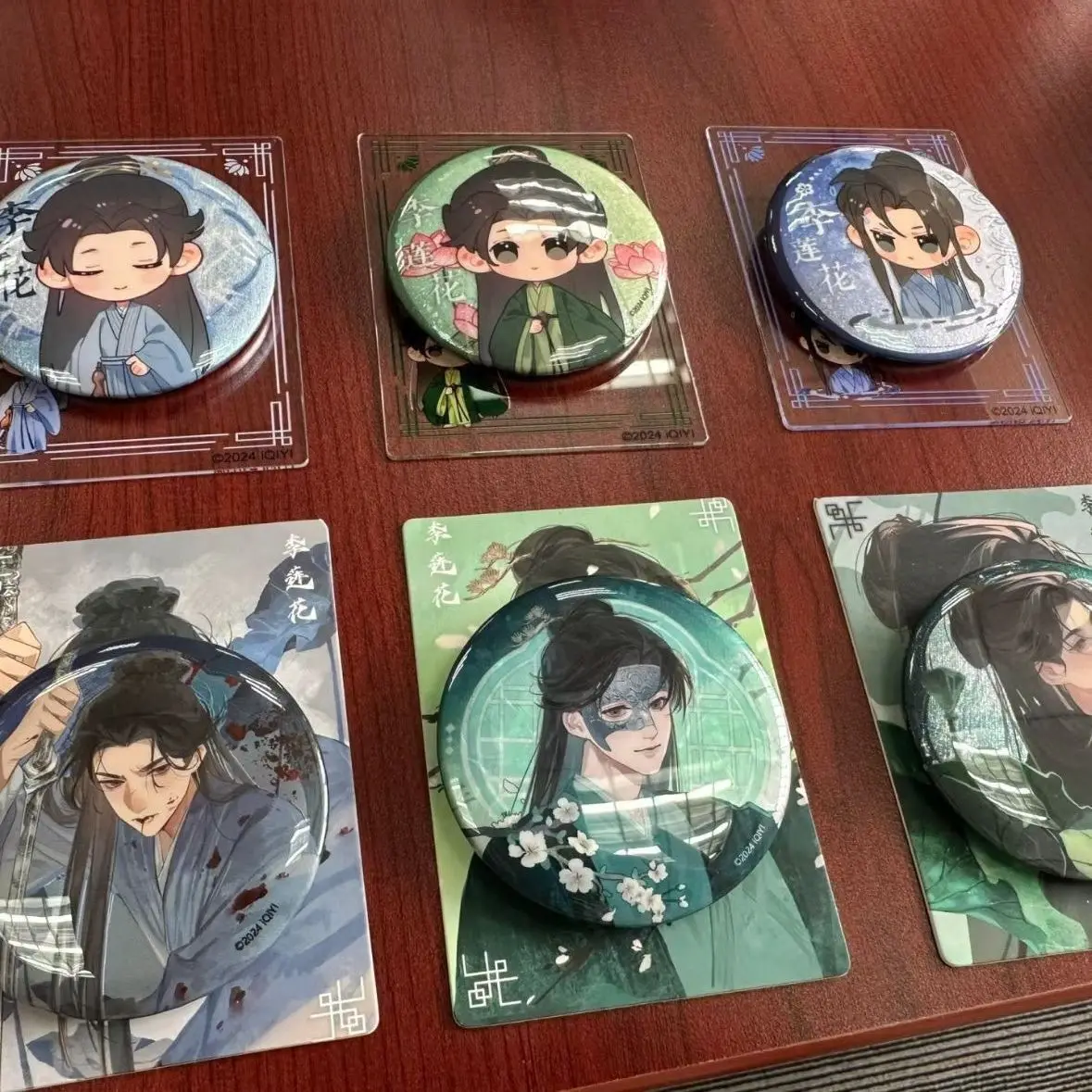 ベストセラーの「蓮塔」グッズ「成儀麗蓮華」バーブローチは、インスタ風で上品な高級感のあるペンダントギフトです。