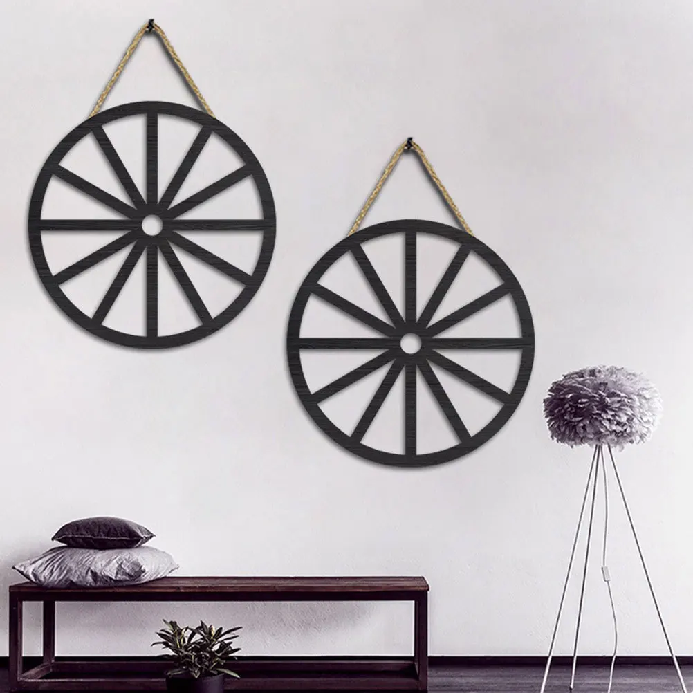 

2Pcs Rustic Wooden Wheel Wall Decor Vintage Farmhouse Western Style Wall Hanging Home Decor Garden Wagon Wheel