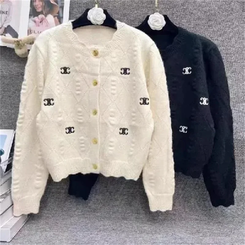 Round Neck Long-Sleeved Knitwear Jacket 2024 New Embroidered Single-Breasted Cardigan Tops Loose Fashion Knit Coat Sweater