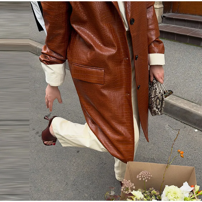 Crocodile Embossed Trench Coat Lapel Collar Button‑Front 2026 Autumn Women Vintage Outerwear Trendy Lady Casual Overcoat