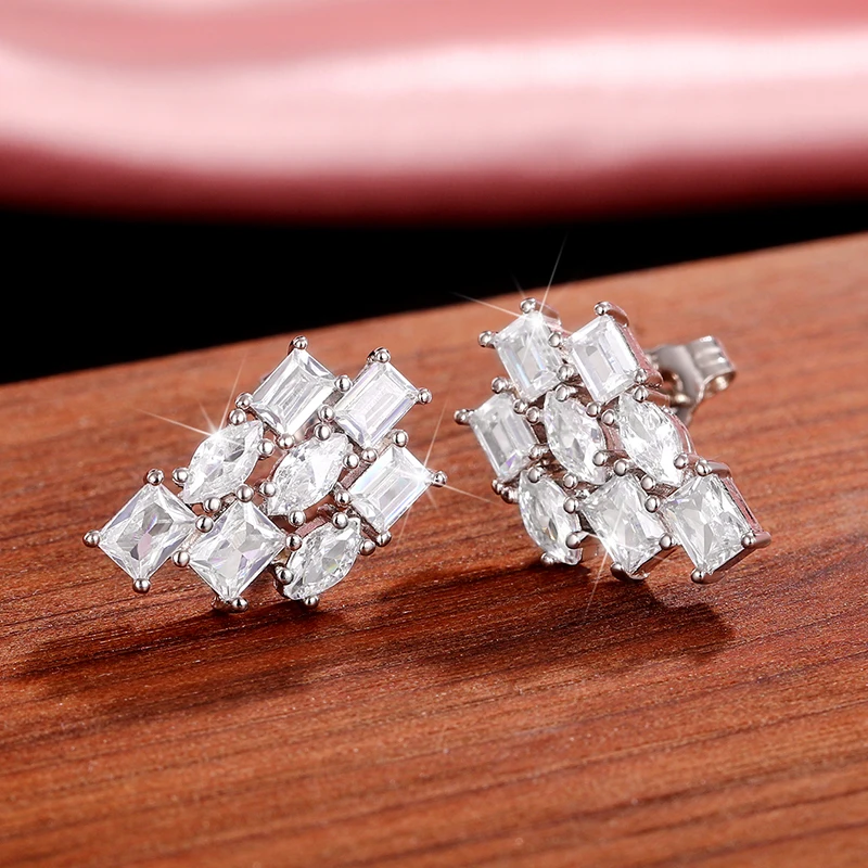 2026 Fashion Design Stud Earrings for Women Chic Modern Style Accessories for Daily Life All Match Trend Jewelry for Female