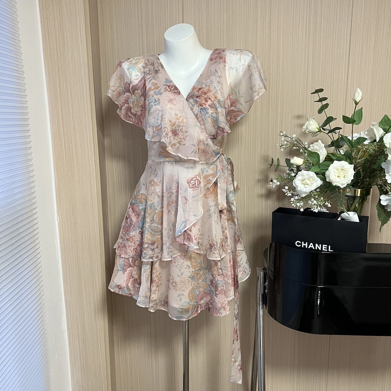 

Women's Summer Dress 2024 Flounced Belt Chiffon Floral Print Long Sleeve Butterfly Sleeve V-Neck Pink Dresses