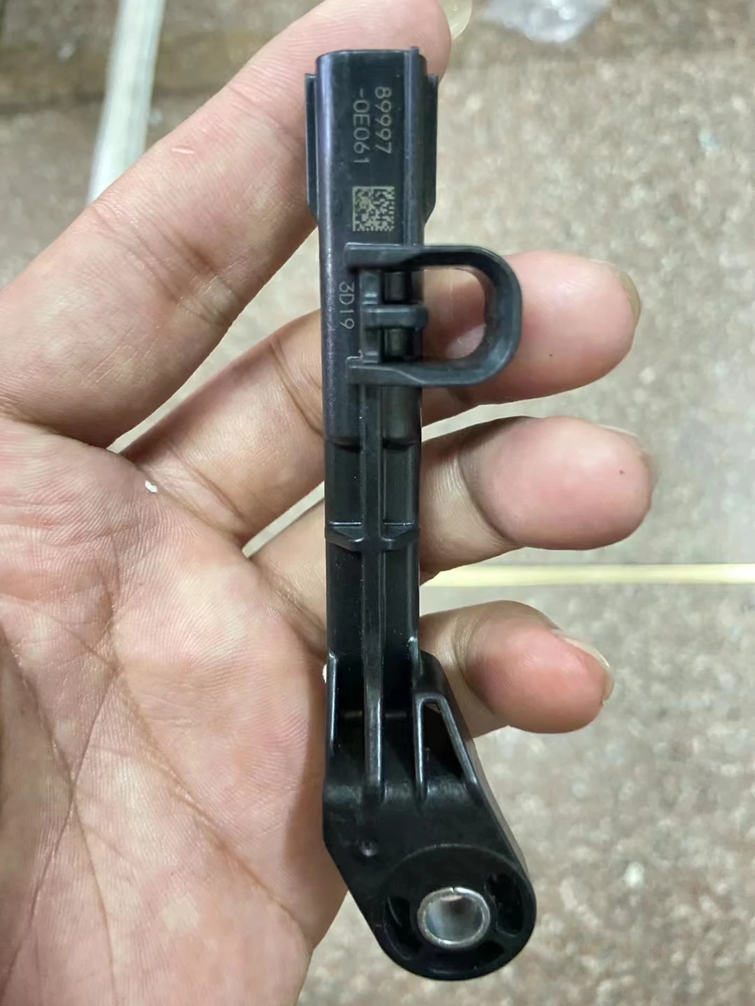 

Rear Keyless Entry Antenna For Toyota Corolla Lexus 89997-0E060 899970E060 89997-0E061899970E061