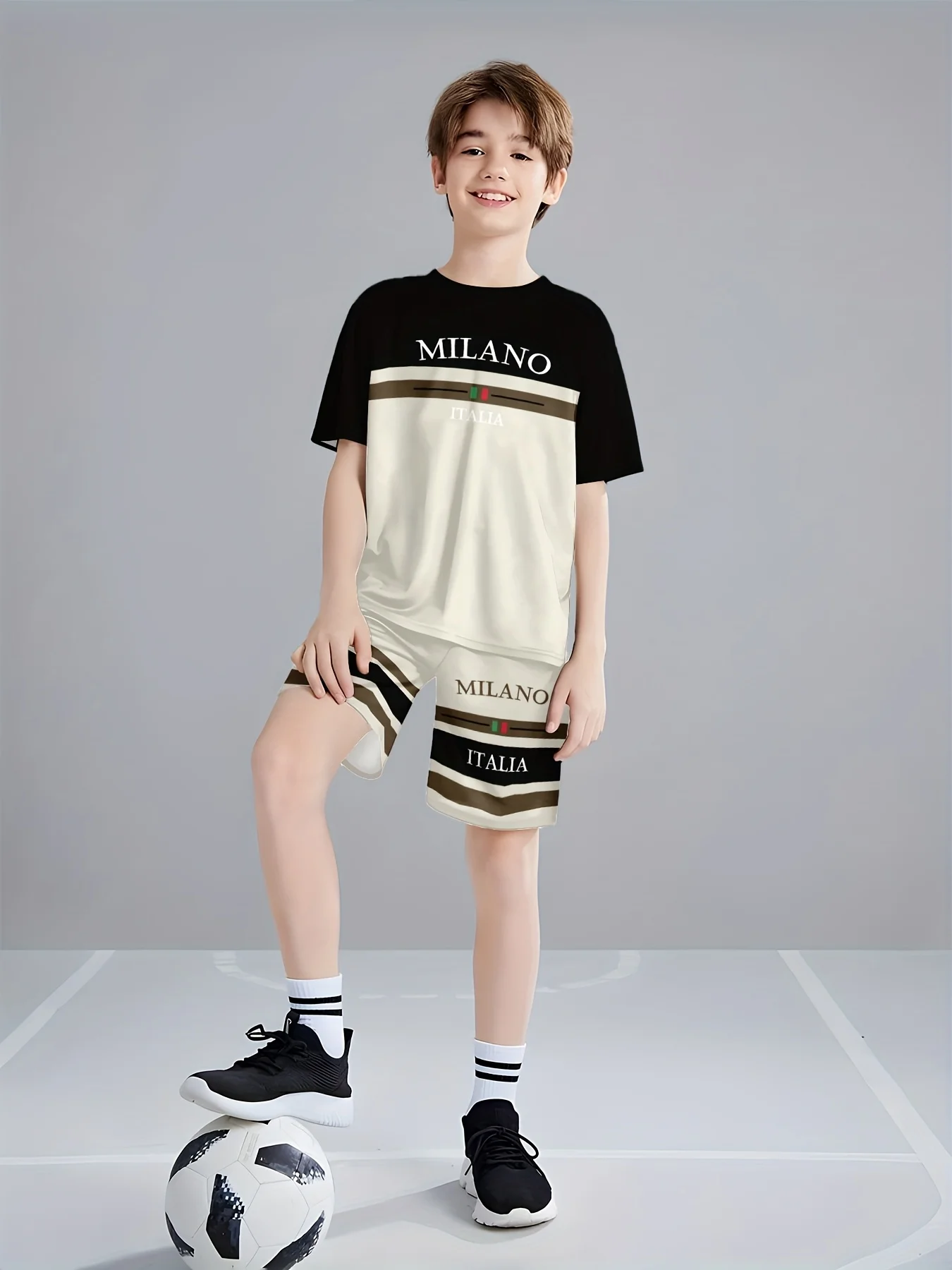Fashion Summer 2025 Two Piece Set of Shirt and Shorts Round Neck T-shirt and Shorts Polyester Men's Casual Sports Suit