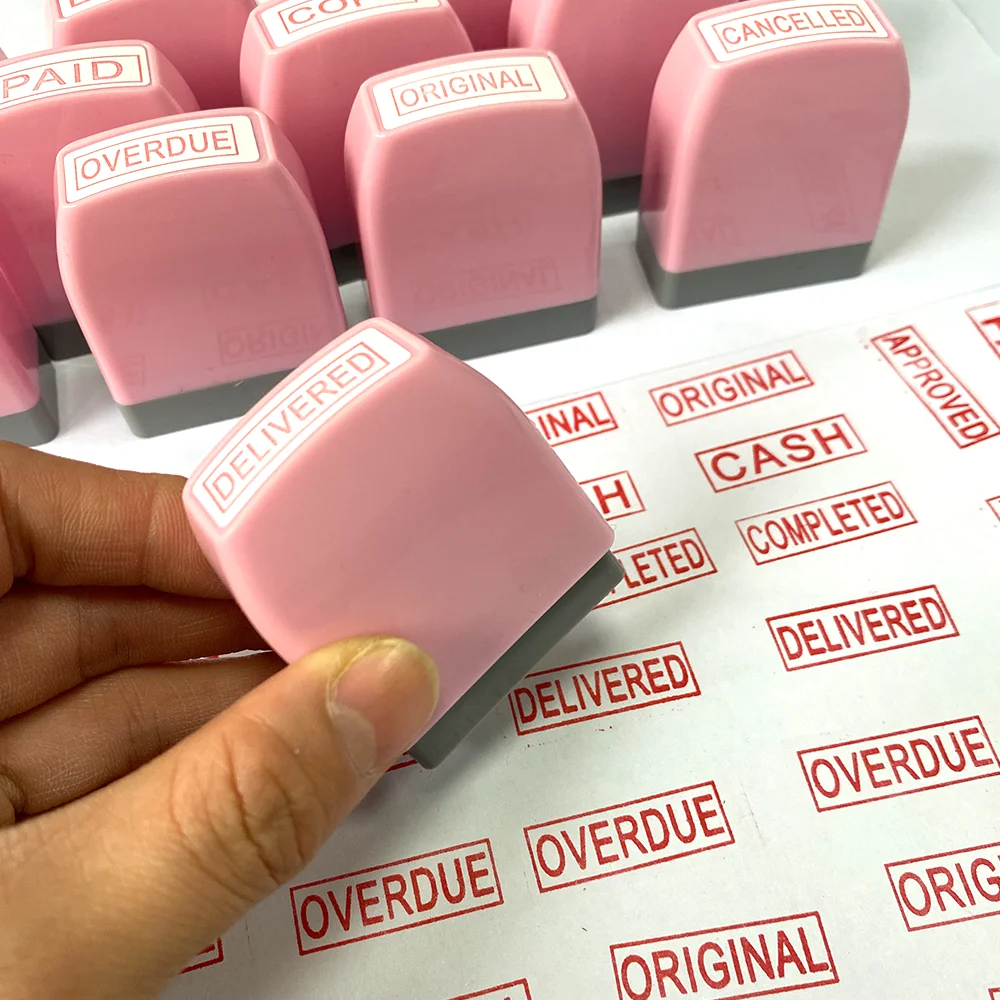 Il pagamento dell'e-mail controlla la copia di 12 sigilli inglesi finanziari e commerciali esterni sono stati completati e cancellati