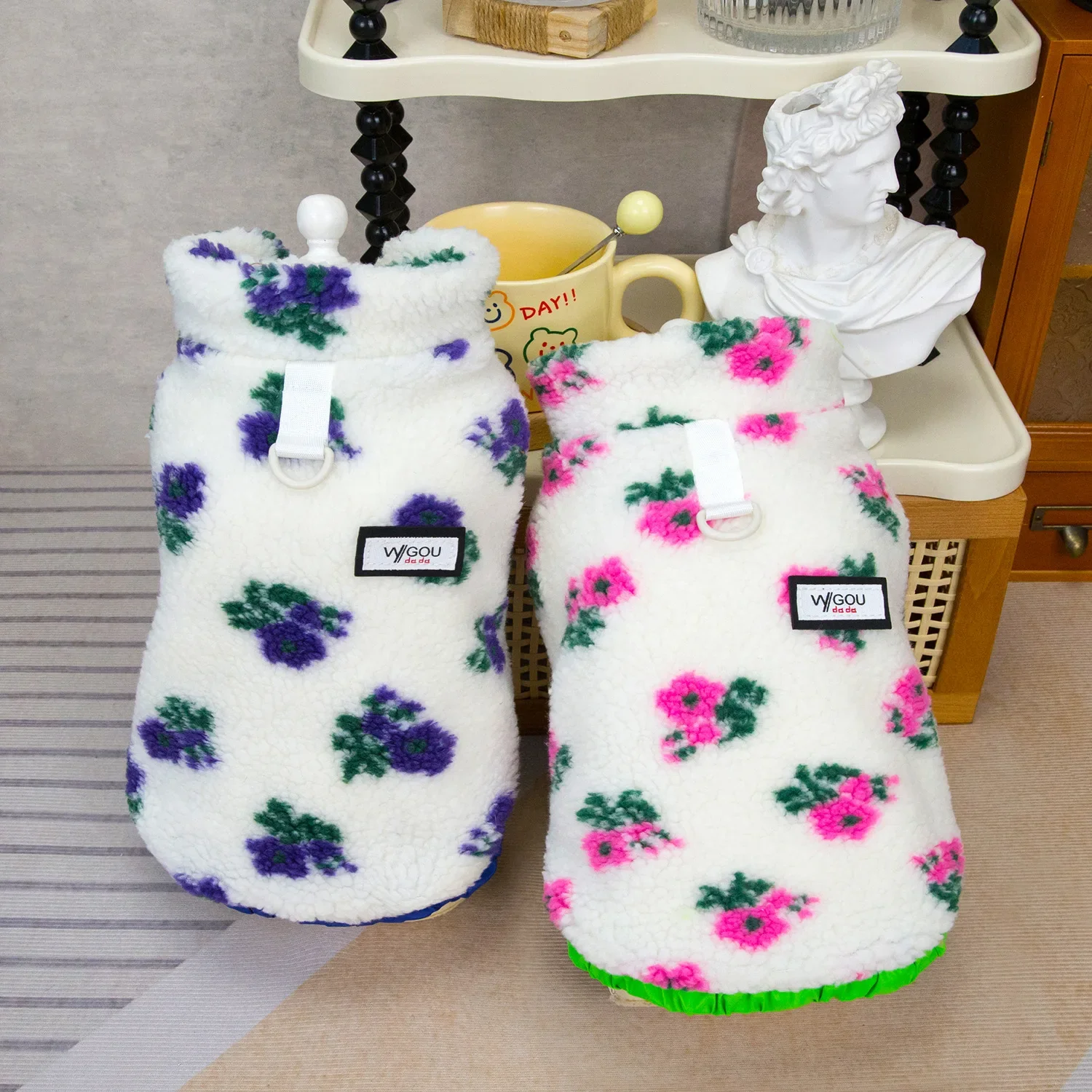 Pet Lamb Fleece Floral Coat Autumn/Winter New Pet Teddy Cat Clothes Countryside Tank Top Dog Clothes for Small Dogs