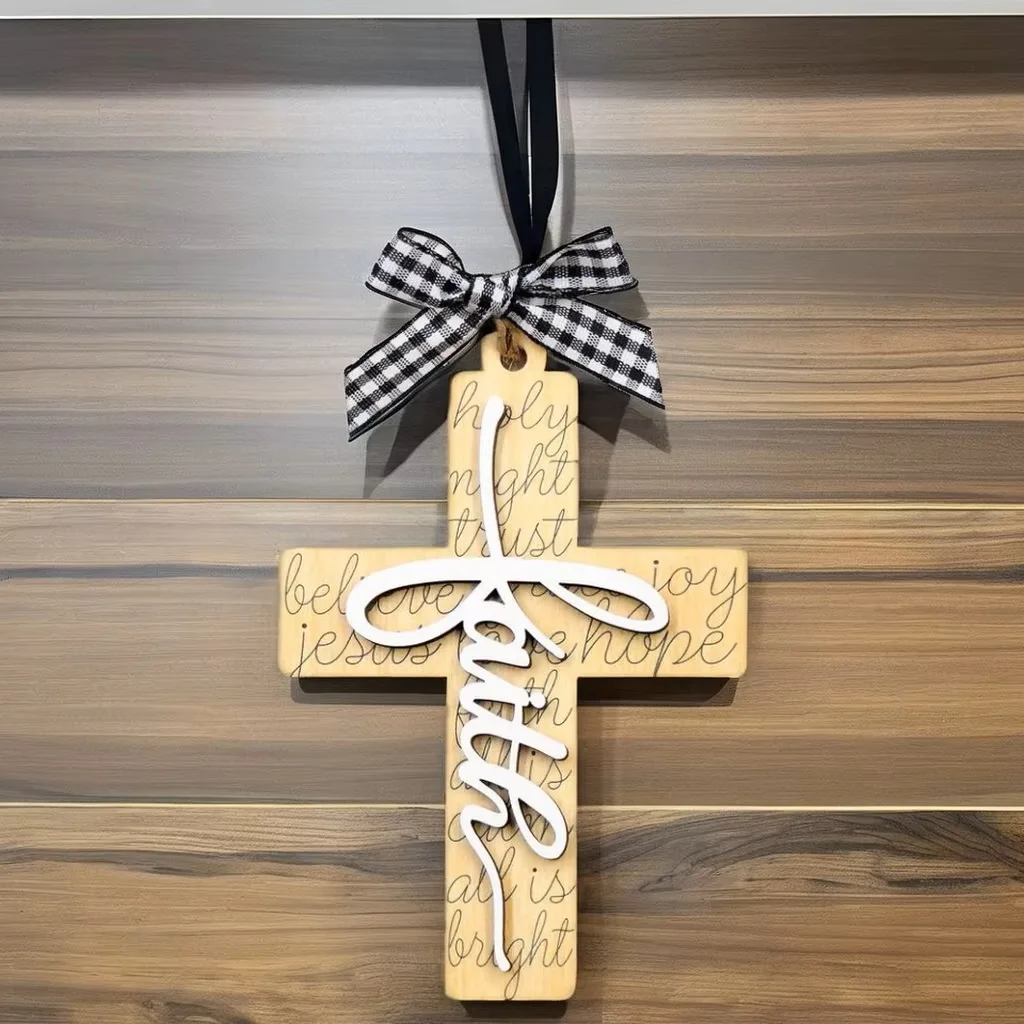 ZSHCH1703 White Lacquered  Boards UV Printed Crosses Graphic Design for Christmas  Ornament wood