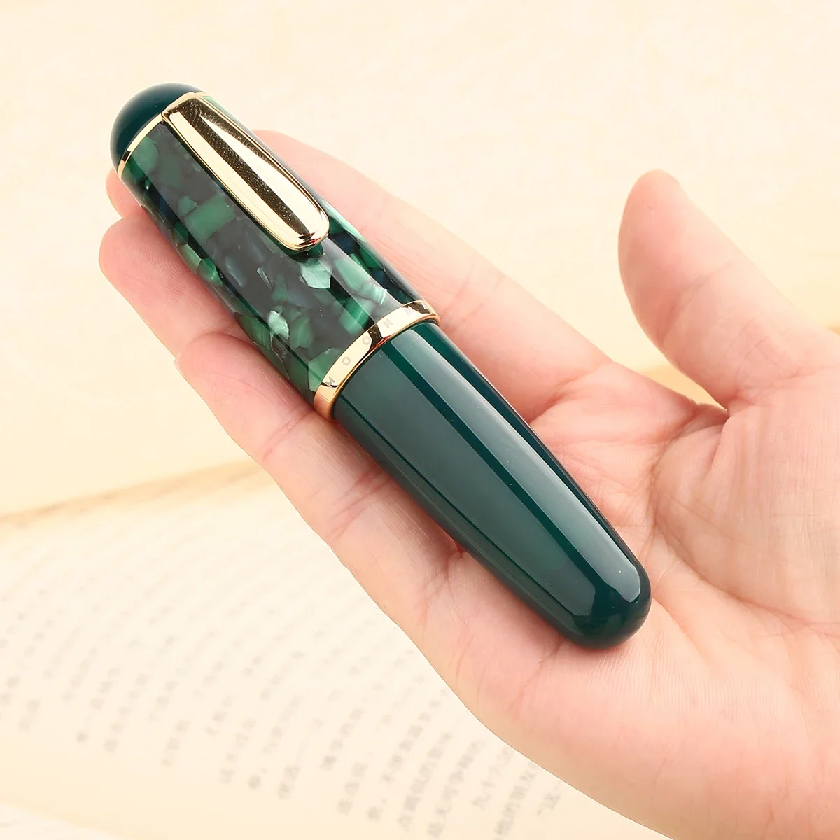 MAJOHN Q1 Mini Acrylic Fountain Pen Green Portable Ink Pen Iridium EF/F Nib Palm Short Writing Gift Set for Travel