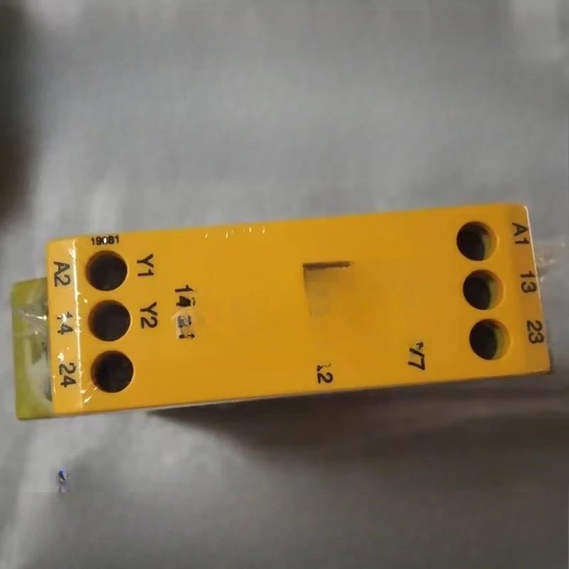

Parts for Relays PNOZ X7/PNOZ X1/PNOZ X2.1/PNOZ X2/PZE X4/774059