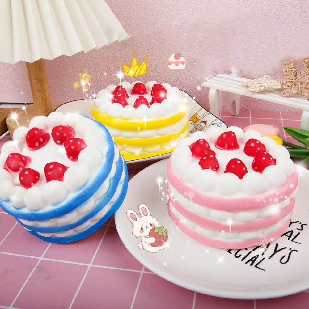 시뮬레이션 딸기 생일 케이크 짜기 장난감 PU 조랑말 케이크 Squishy 손가락 끝 장난감 크림 블래스터 압력 릴리프