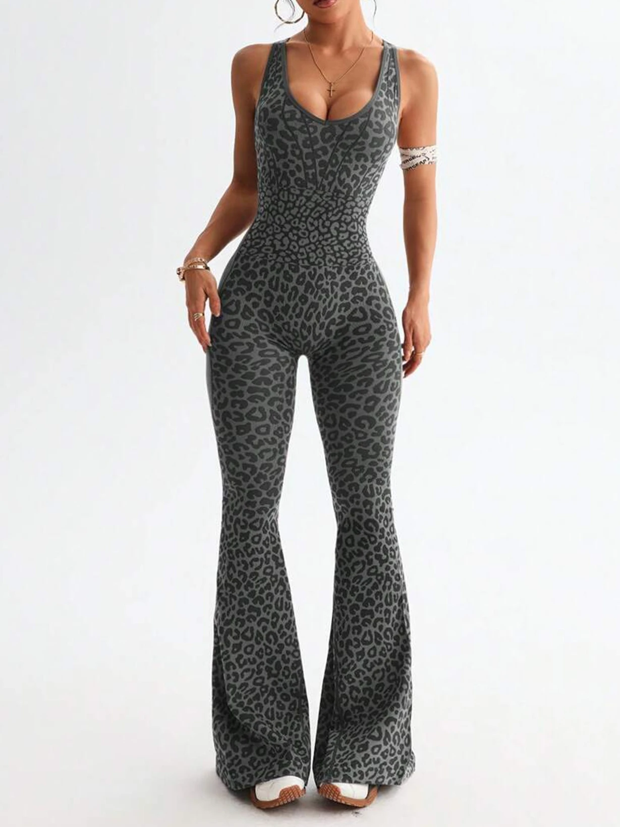 

Elegant Leopard Print Overalls for Women Sleeveless Backless Yoga Fitness Sporty Jumpsuits One Piece Flare Pants Gym Tracksuit