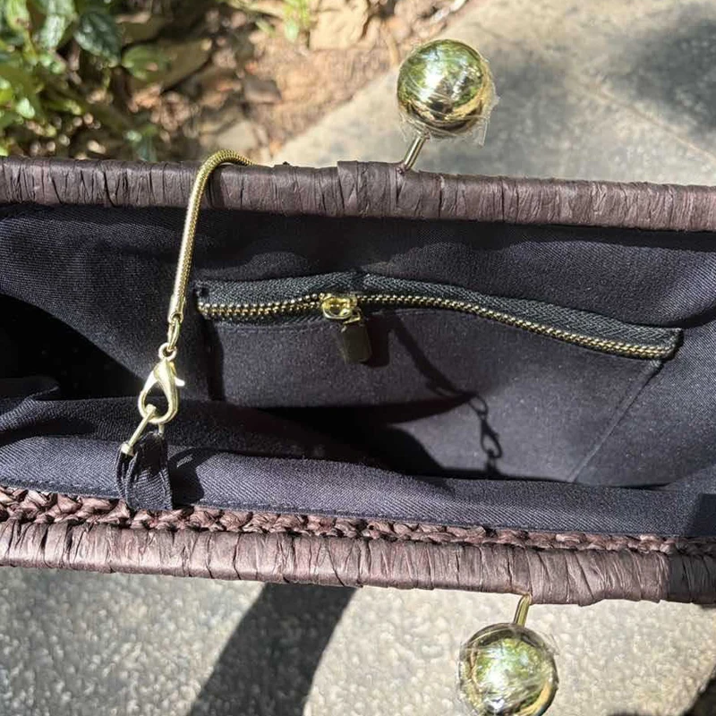 Kisslock Beach Straw Clutch Bag For Women Luxury Designer Handbag And Purse 2026 New In Grass Knitting Chain Strap Clip Shoulder