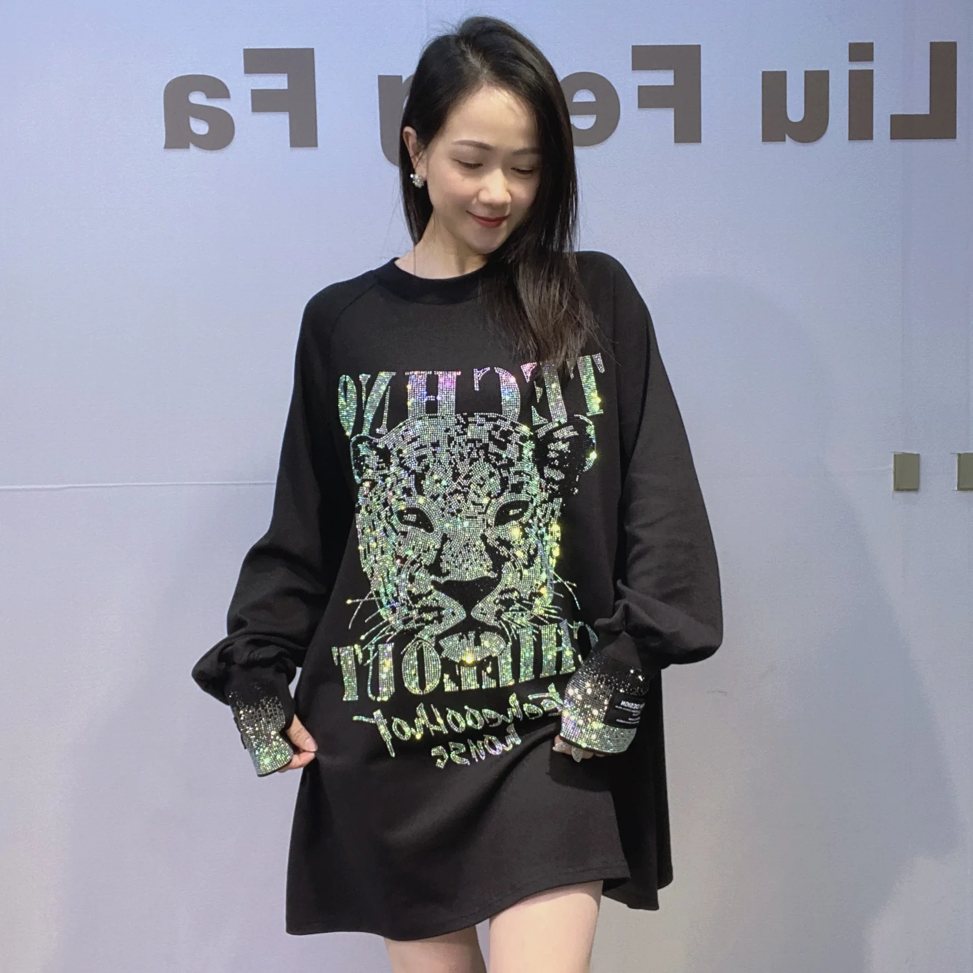 

Oversized O Neck Long Sleeve T Shirts Women Clothing Fashion Cartoon Diamonds Loose Pullover Tops Tee Занзеа Женская Одежда