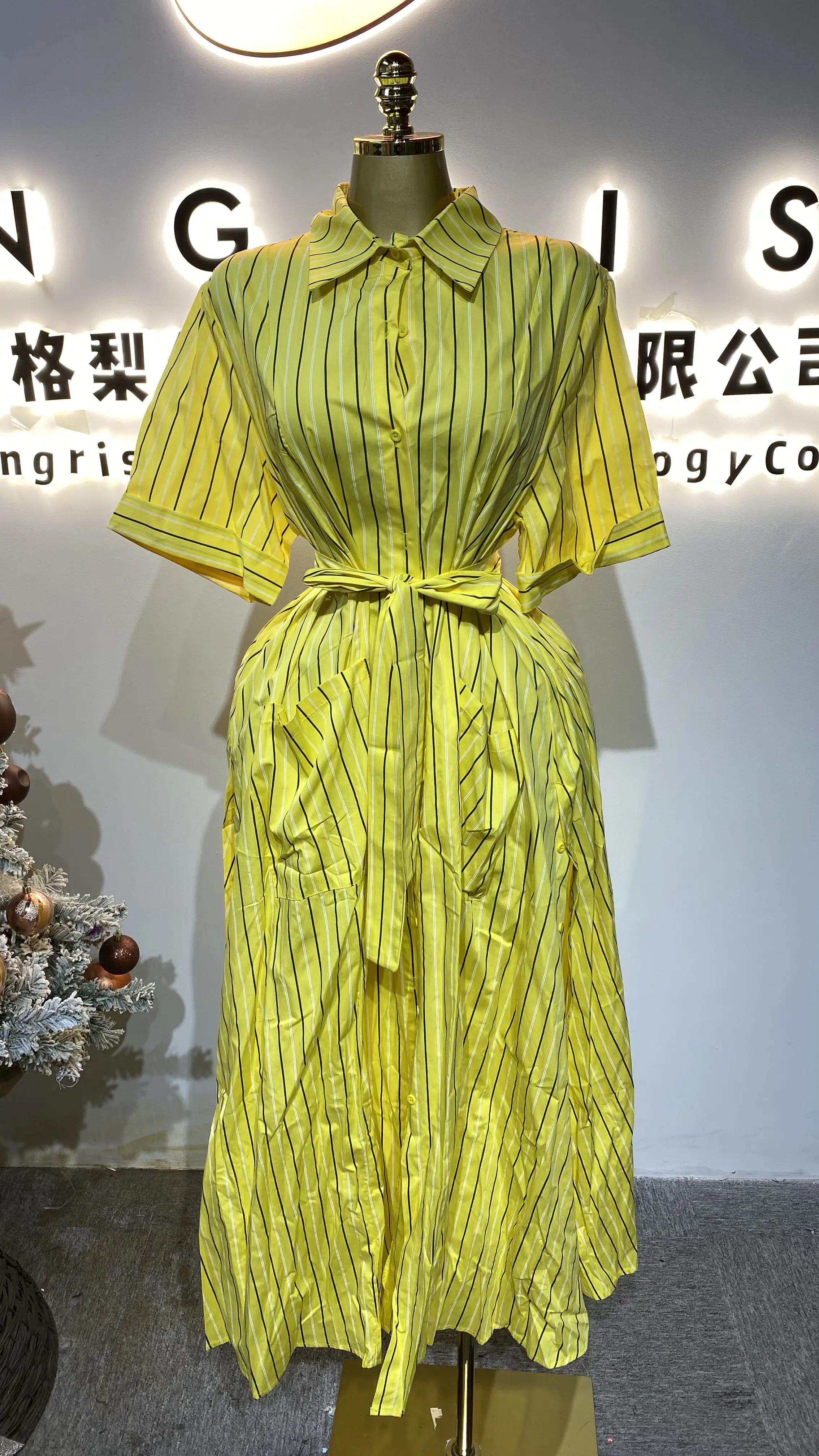 

High-quality summer women's belted short-sleeved single-breasted solid color shirt dress-GZXX454