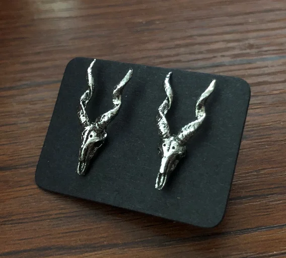 Gothic Rams Skull Earring Stud Antelope Skeleton Animal Goat Head Horn Halloween Witch Goth Jewelry