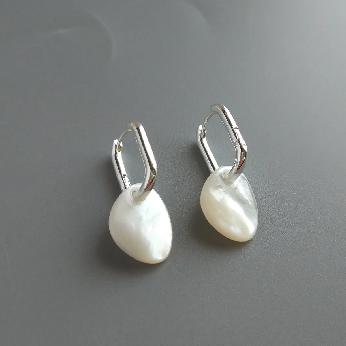 

Teardrop Mother-of-Pearl Earrings for Women ,French Minimalist Shell Ear Buckle