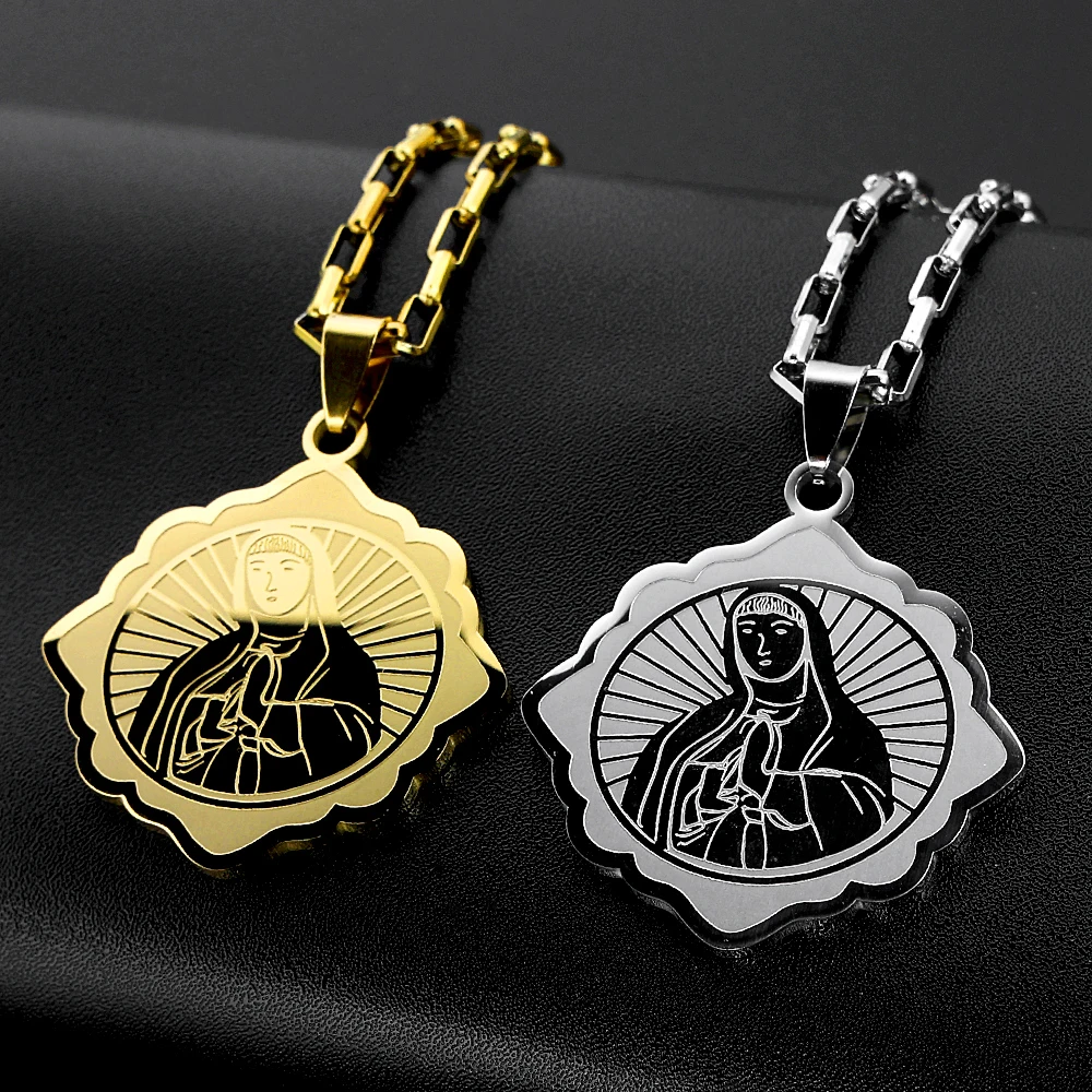 Medalla Católica de la Virgen María con Diseño Floral, Collar con Colgante de Nuestra Señora de Guadalupe para Mujeres y Hombres, Cadena de Acero Inoxidable Chapada en Oro