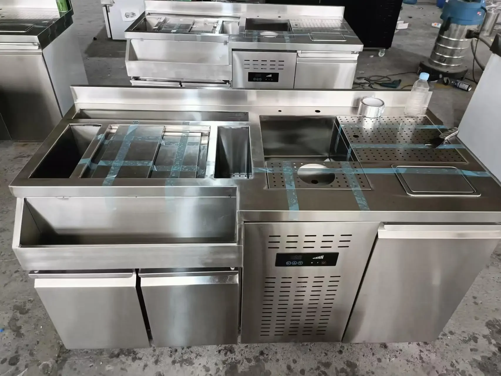 Bartender Commercial 304 Stainless Steel Custom Refrigerated Wine Cabinet Equipment Bar Station Price