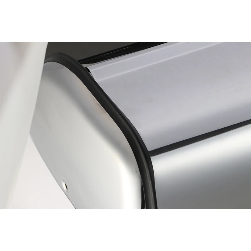 Colore originale, piccola scatola per il pane a forma di tamburo lucido