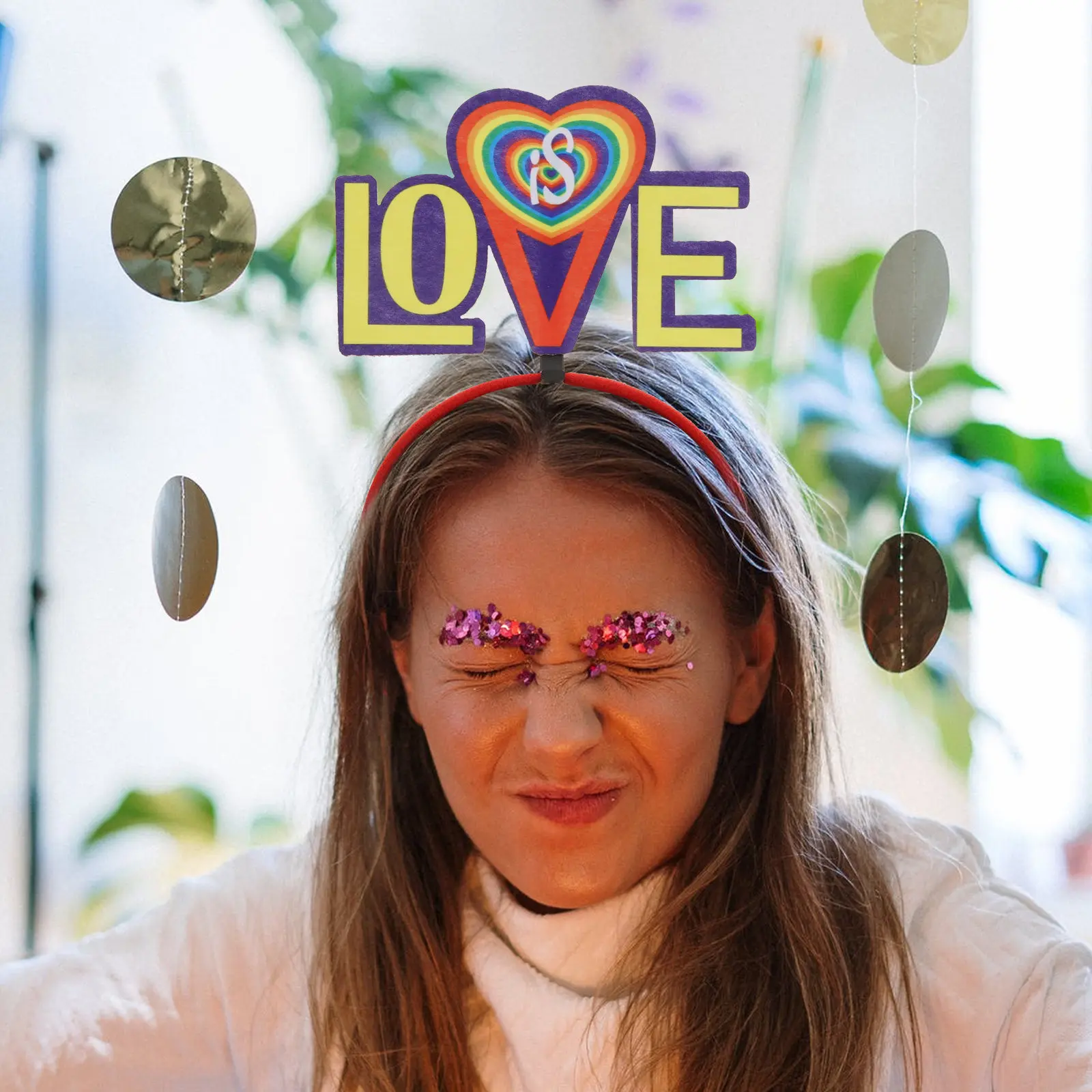 

Набор из 6 радужных повязок на голову в форме сердца для женщин и девочек, аксессуар для празднования Месяца гордости, красочный ободок для волос для вечеринок, косплея и фестивалей