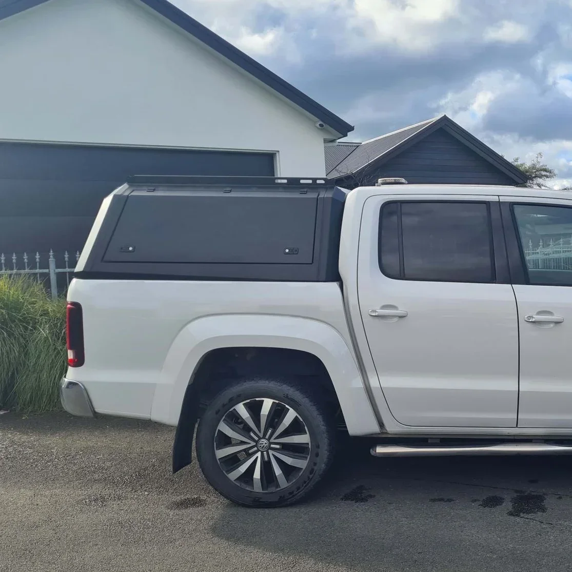 Exterior Accessories Manganese Steel Truck Hard Top Canopy For Volkswagen Amarok