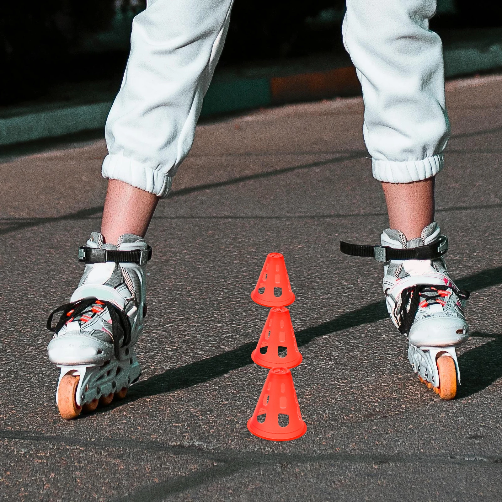 

20 Pcs Roller Skating Training Pile Sports Plastic Cone Windproof Soccer Equipment Mini Football Cones Traffic
