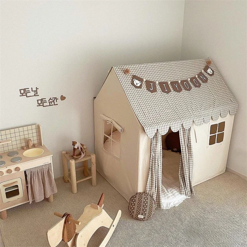 Play House for Children Teepee Tent Indoor Game House Boys\' and Girls\' Home Dollhouse Little House and Castle A Bed Divider