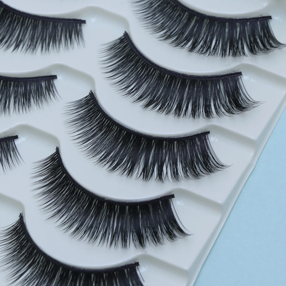 

5Pairs Fake Eyelashes Natural 3D Thick Long False Lashes Soft Comfortable Easy Remove for Makeup Fake Eyelash Natural Eyelashes