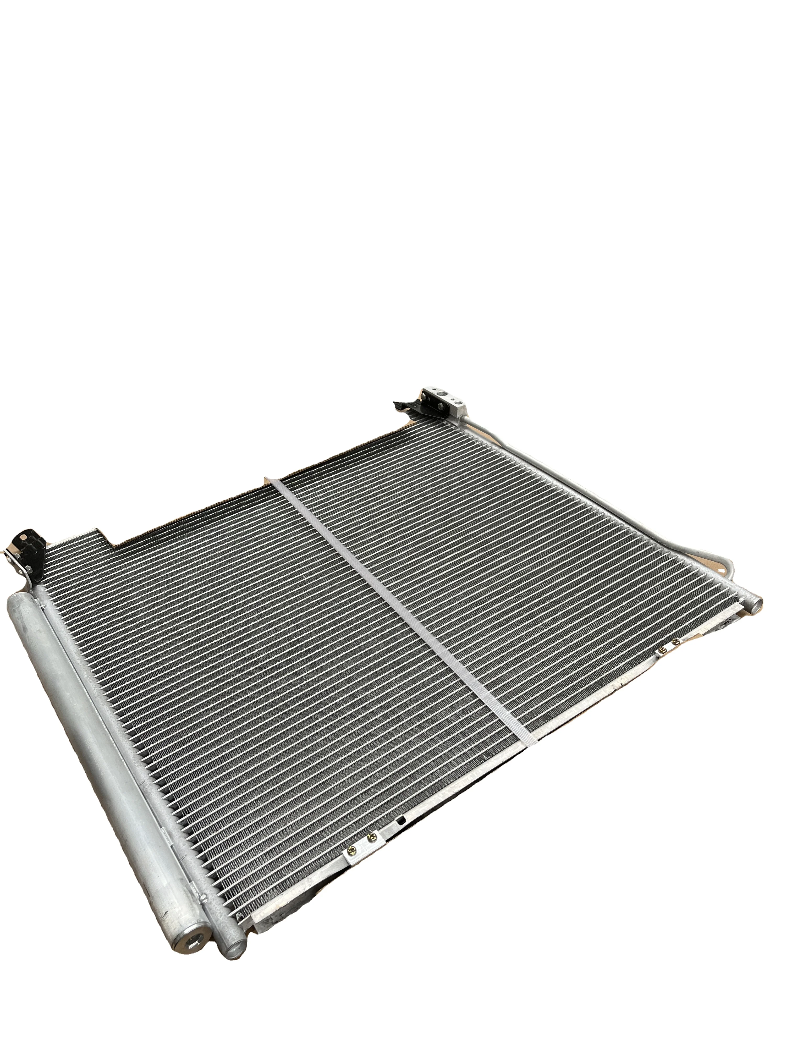 Genuine OEM Quality Auto Spare Part PN C00048272 Condenser Assembly for Car SAIC MAXUS T60 T70 T90 Pickup