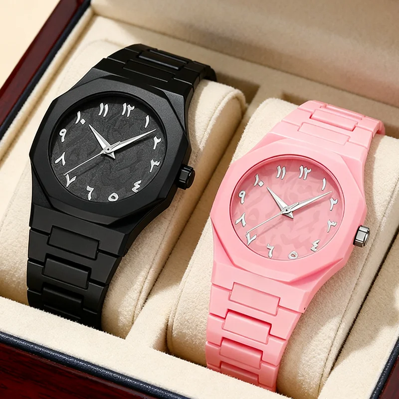 Simple and stylish quartz watch for couples - round dial, plastic strap, suitable for anyone