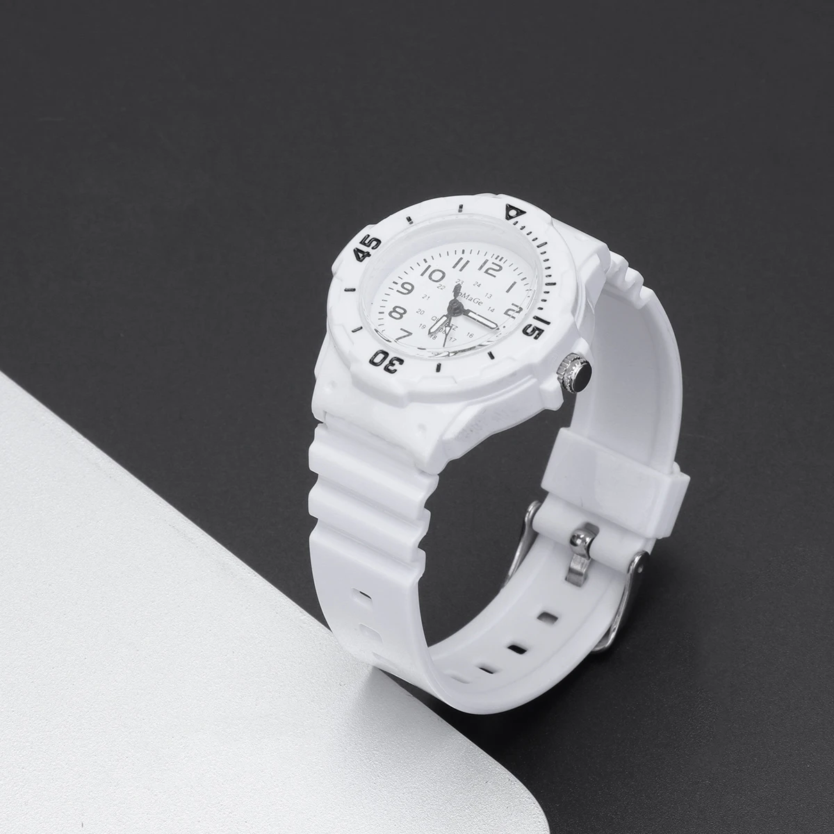 

Stylish Kids Silicone Band Quartz Watches White Comfortable Arabic Numerals Durable High Grade Material Sports Wristwatch For
