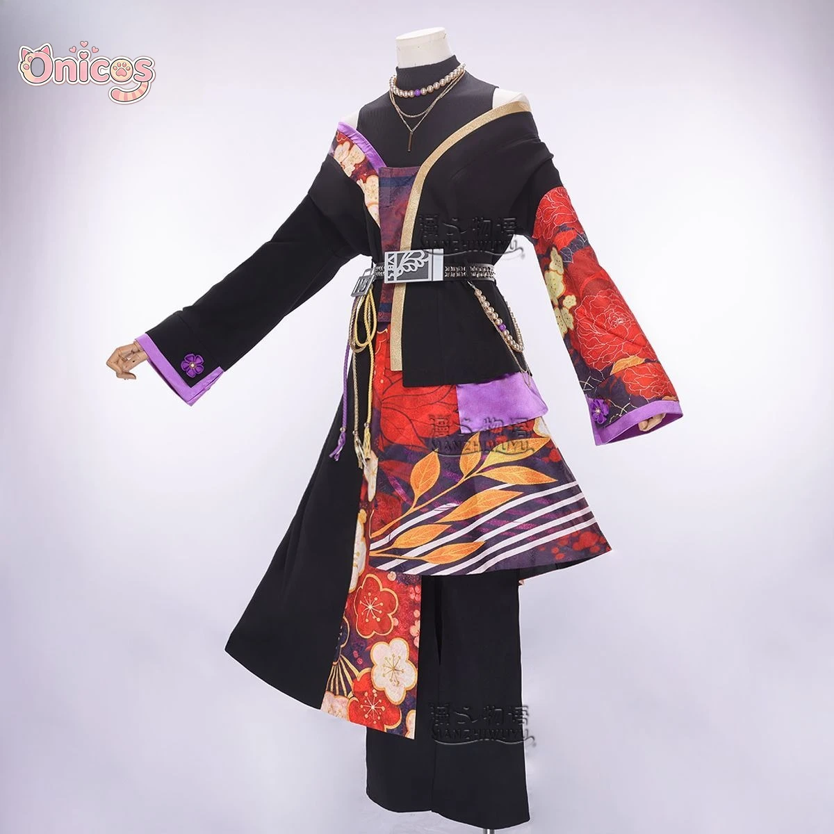 

Shinonome Akito Cosplay Costume Japanese style mix and match that compromises with the West Onicos