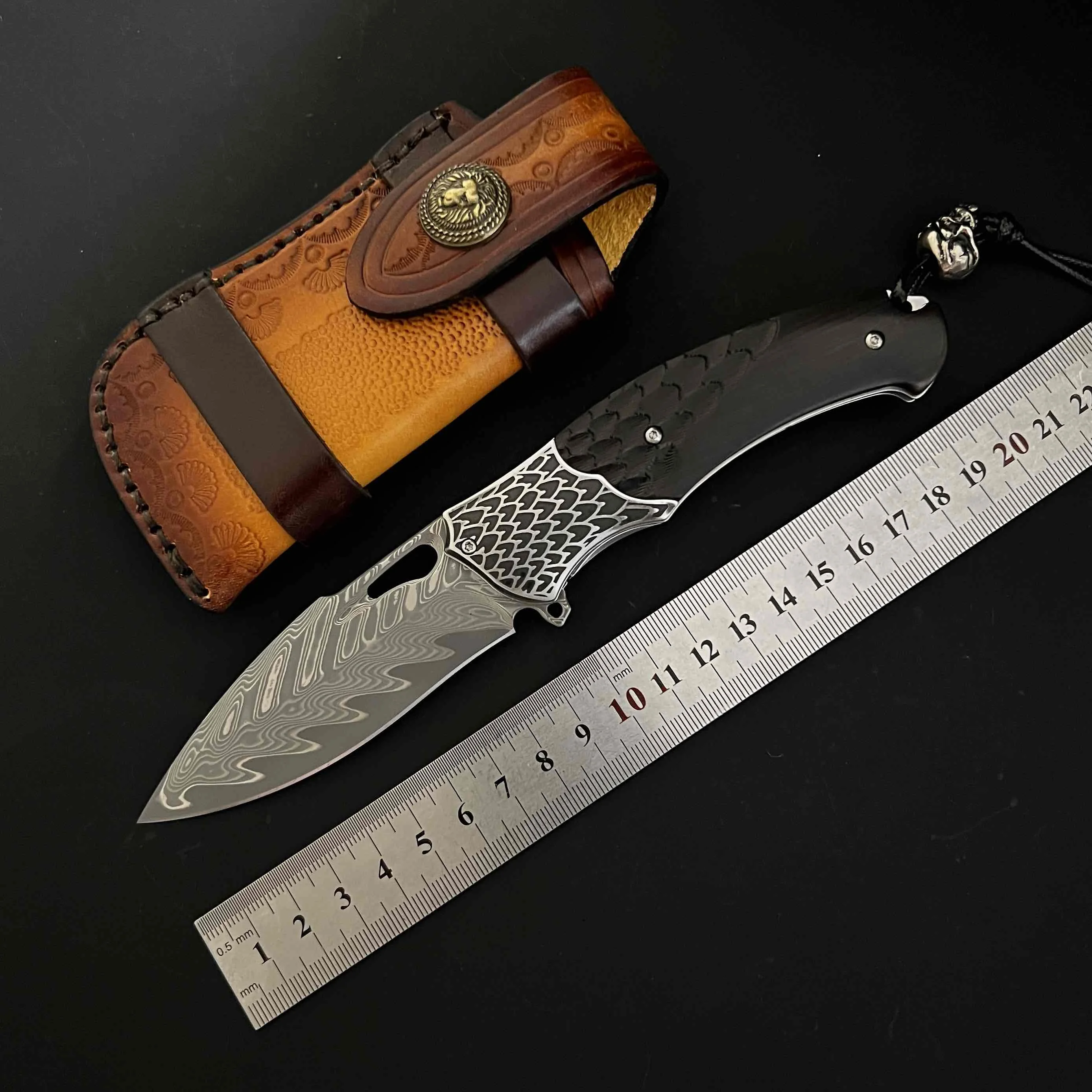

Damascus Steel Folding Knife Sandalwood Handle Camping Outdoor Fishing Sharp Hunting Knife EDC Hiking Defense Tool