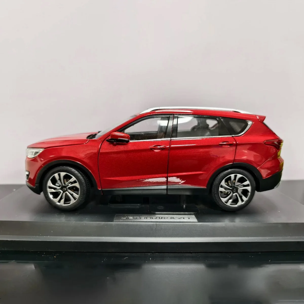 Jetour X70 Alloy Simulation Car Model,CHERY SUV Decoration,Die-Cast Metal Replica,Adult Collectible,Boy Gift,red,1: 18