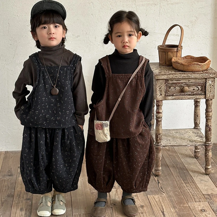 

‌2025 Autumn Kids Floral Vest & Pants Set 2-Piece Unisex Casual Outfit for 1-8 Years Children's Soft Cotton Two Piece Suit