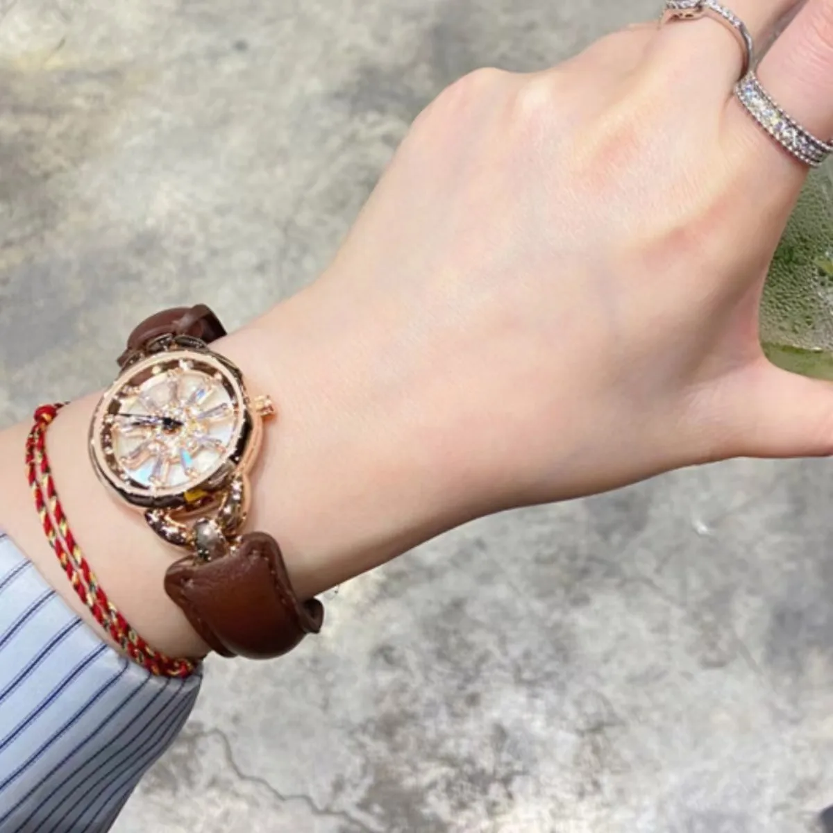 Women's Fashion Temperament Watch Muse Quartz Waterproof Watch