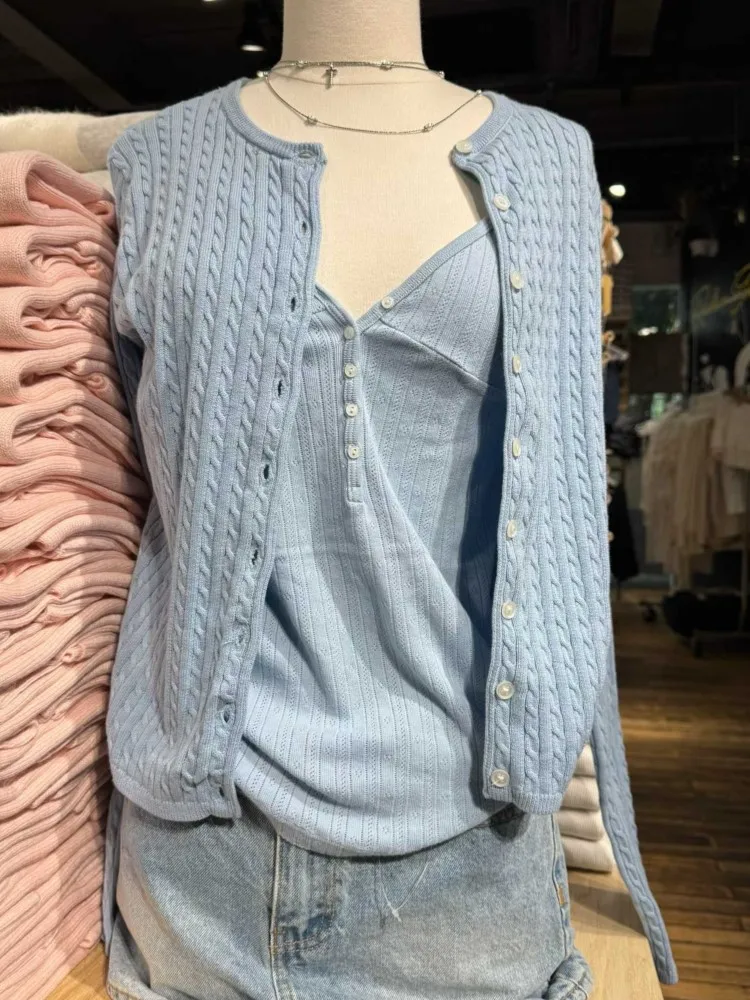 

Витой вязаный кардиган, женский весенний повседневный шикарный джемпер с простыми пуговицами, милые светло-голубые свитера в консервативном стиле