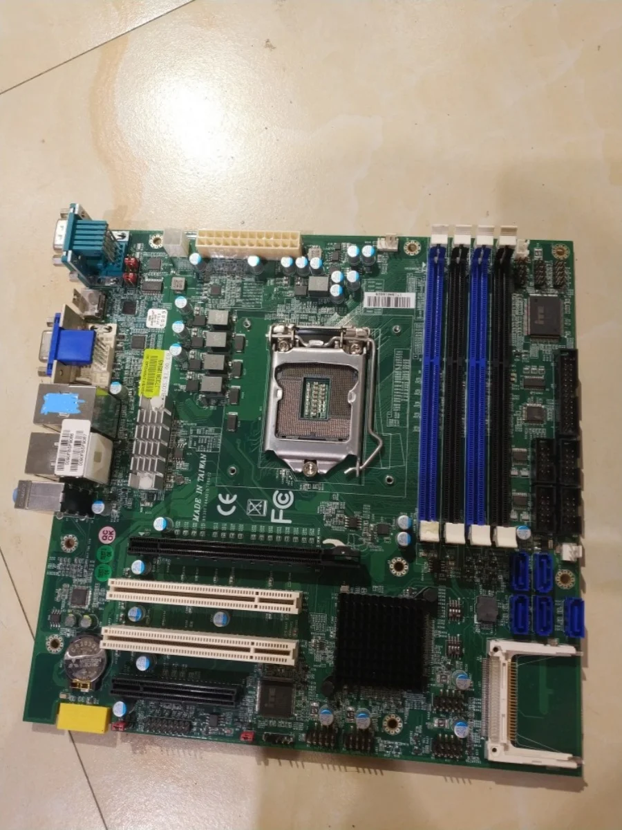 (R)RUBY-D720VG2AR 201 BIOS:R1.00.E0 Placa base para equipos industriales