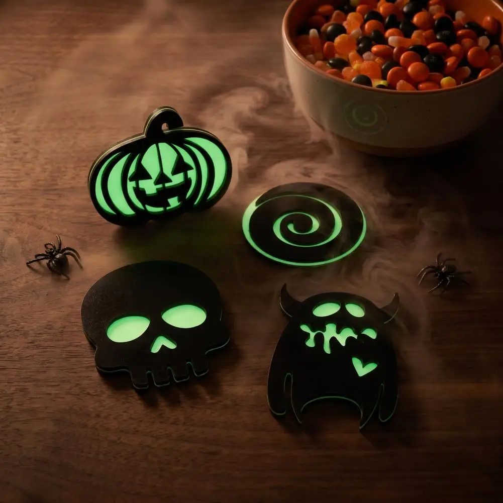 Halloween Wooden Glow-in-the-dark Coasters Pumpkin/Skull/Spider Web Designs Insulated Anti-slip Table Protection Pads Home Decor