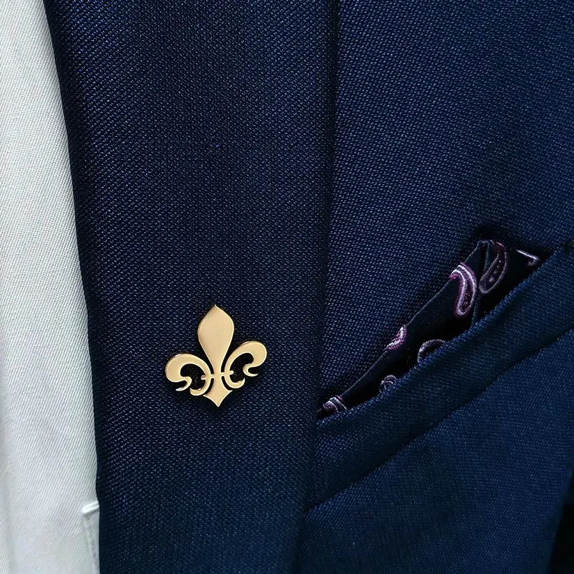 

Metal costume brooch. Retro lily flower stainless steel brooch, men's collar badge pin, a gift for your husband