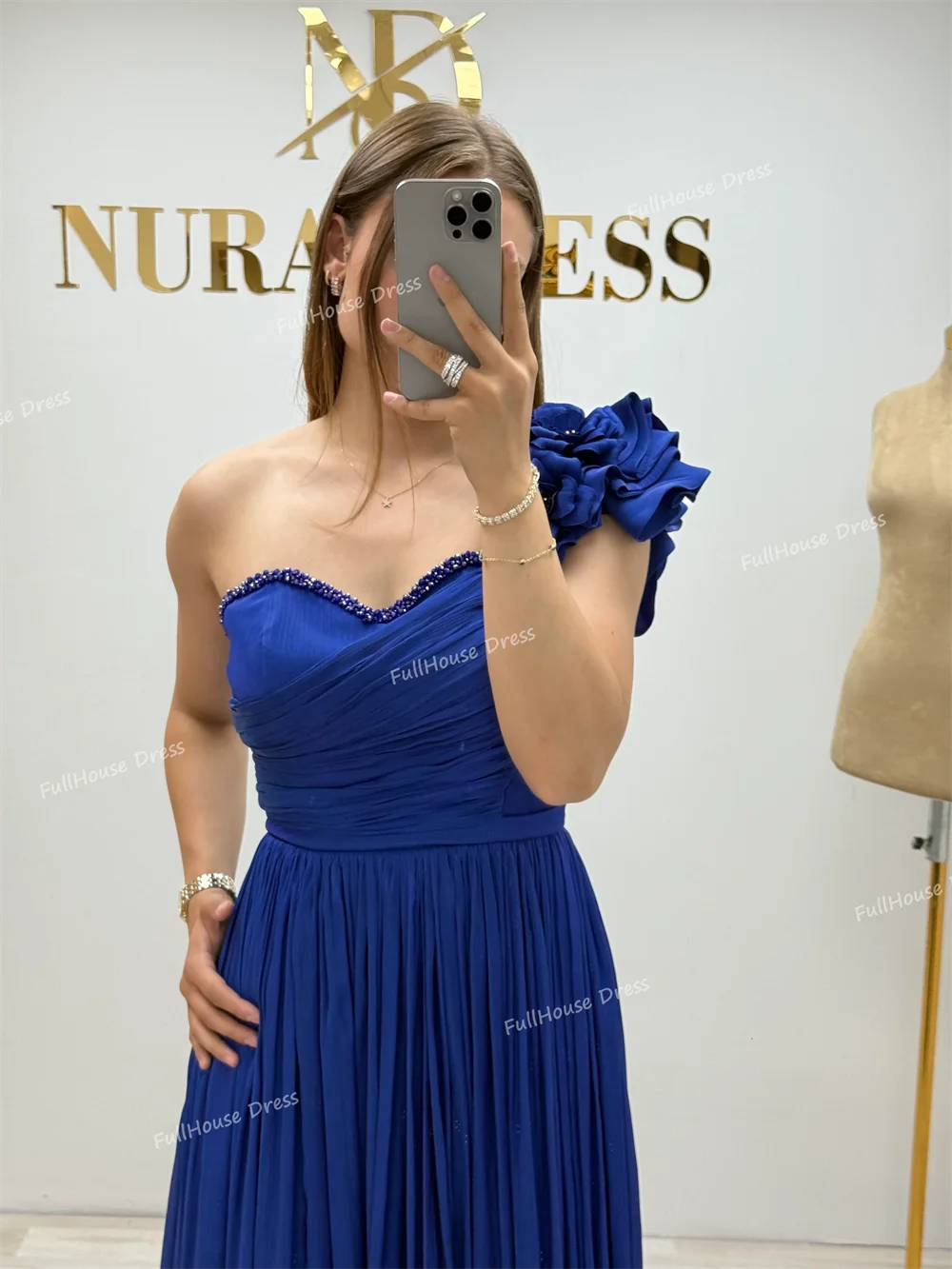 العرف الحبيب طوق مطوي ألف خط ماكسي طول مطرز ثوب مسائي عارية الذراعين ثنيات حزب اللباس مع الزهور vestidos