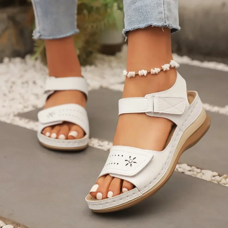 

2025 Plus Size Female Shoes Open Toe Women's Sandals Outdoor Casual Sandals Women Round Toe Hollow Wedges Shoes Women Zapatos