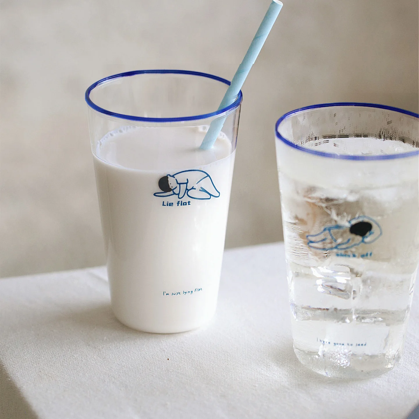 Zeteng Home Large Capaci Glass Cups Set of Two Cute Cartoon High Aesthetic Value Interesting Cold Juice Milk Cup