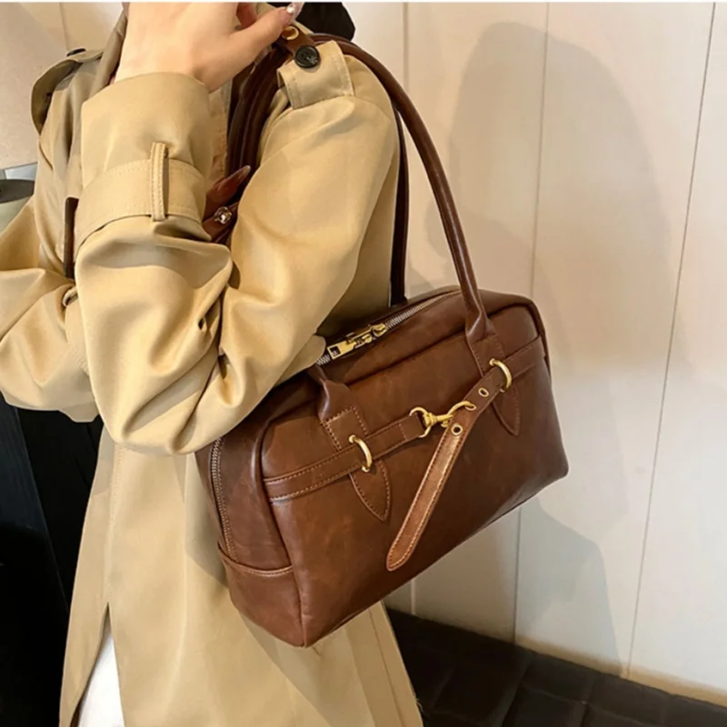 Fashionable Women's Boston Bag Retro Large Capacity Versatile Shoulder Bag Commuting Daily Totes Bag Lday Top Handled Handbag