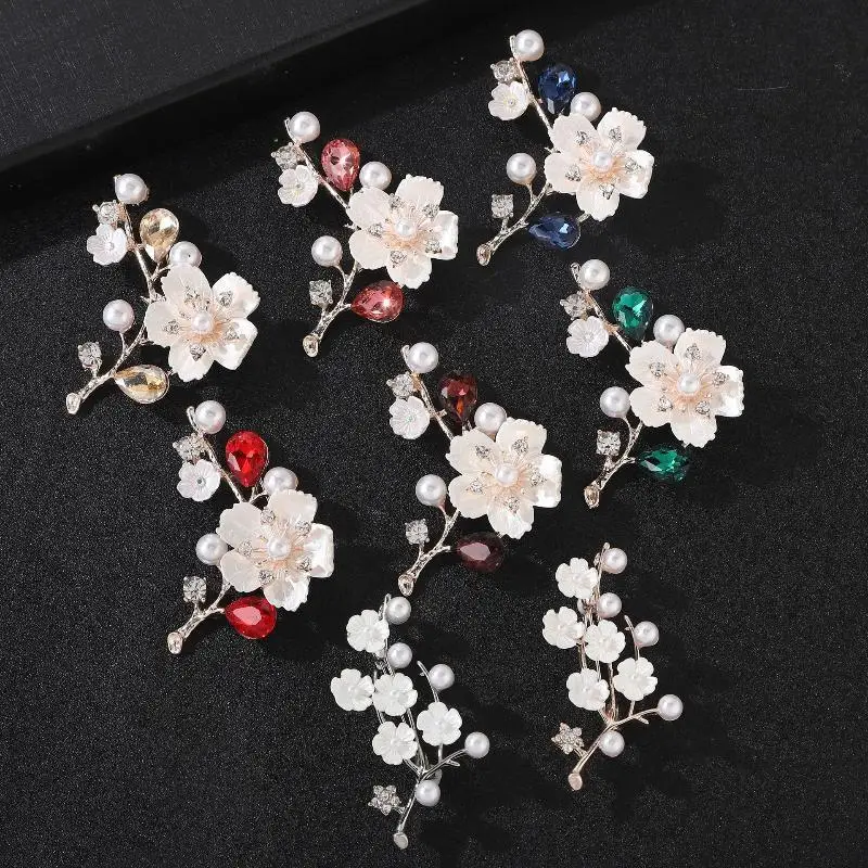 Flower Brooch Vibrant Multi Color Design with Strong Pin Ideal Gift for Grandma Sister Mother's Day