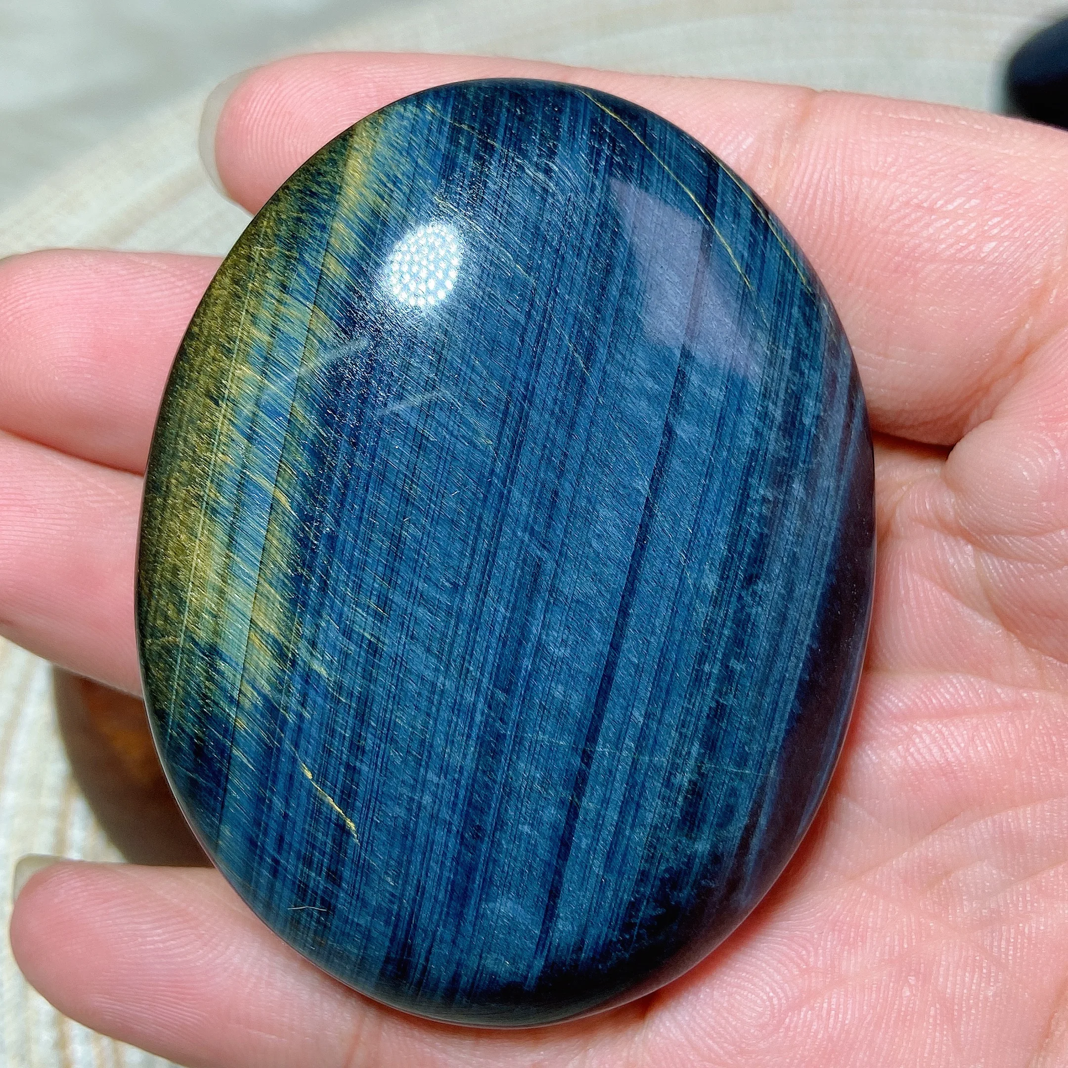 Natural Crystal Blue Tiger Eye Palm Polished Energy Reiki Ornament Healing High Quality Home Decoration Gift Ore Crystals