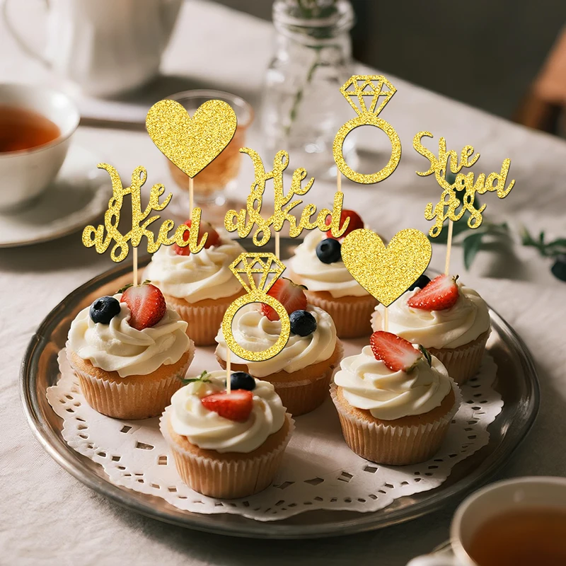 YOMDID 24 Stück Glitzernde Kuchenaufsätze „He Asked She Said Yes“, Cupcake-Aufsätze, Bambus-Cupcake-Dekorationen für Hochzeit, Verlobung – Detail 10